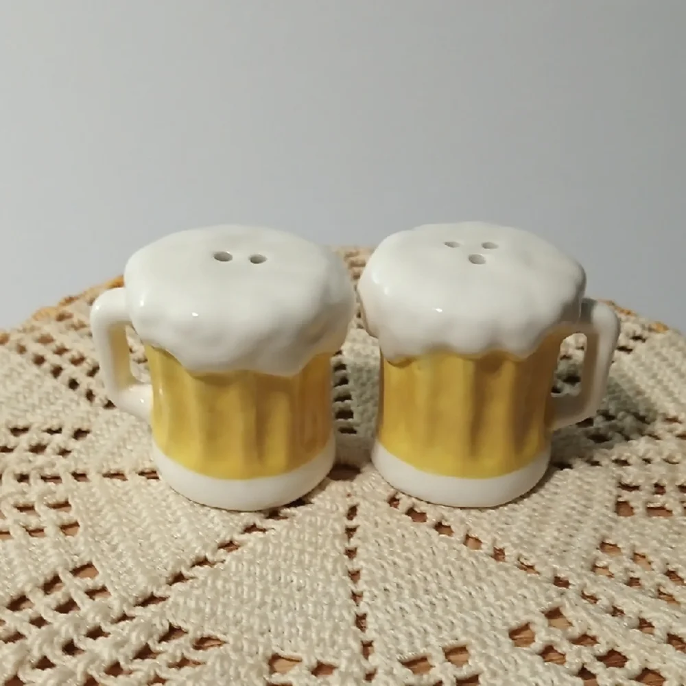 Cracker Barrel White and Gold Serveware Set